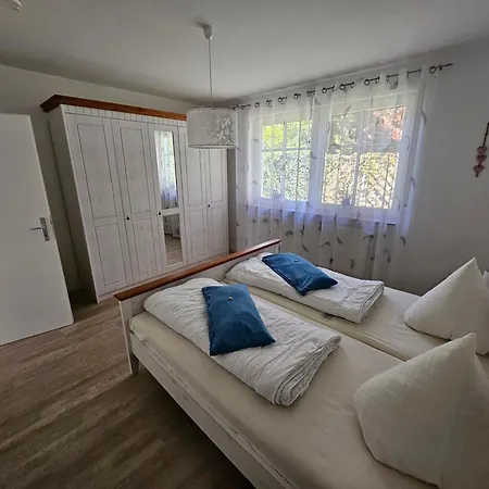 Strandnahe Sonneneck Auf Mit Garten & Stellplatz * Insel Poel